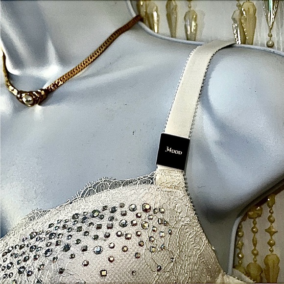 NWT bridal bra VS 34DDD /F crystals and white lace - Picture 16 of 17